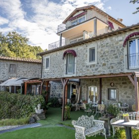 Ingrandisci foto