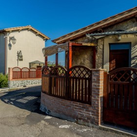 Ingrandisci foto